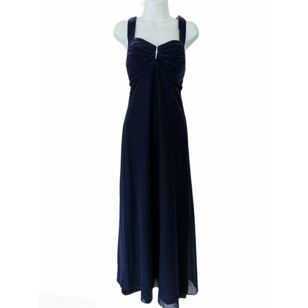 579 Blue Metallic Sweetheart Gown Size 9